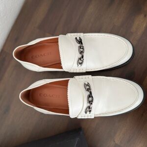 Coach Putnam White Leather Slip-On Loafers with Chain Detail